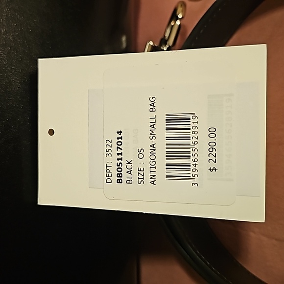 Authentic Givenchy Antigona Small in Smooth Black - Picture 15 of 16